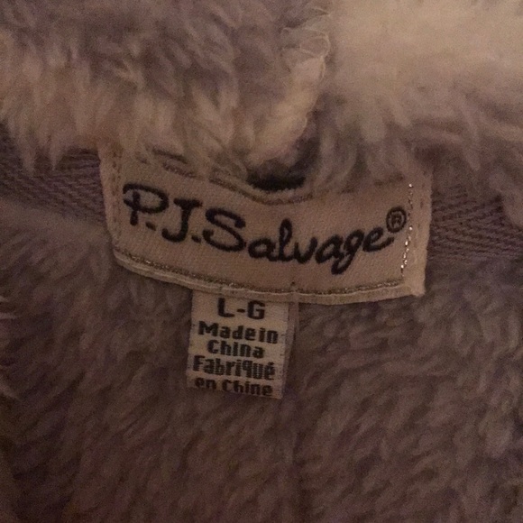 Cozy Robe - Picture 3 of 4